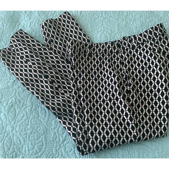 H&M MID RISE LEGGINGS, WOMENS, 2, BELT LOOPS, STRAIGHT LEG, BLACK & WHITE - Picture 3 of 10